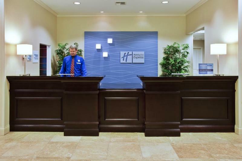 Holiday Inn Express Hotel & Suites Fort Pierce West ภายนอก รูปภาพ